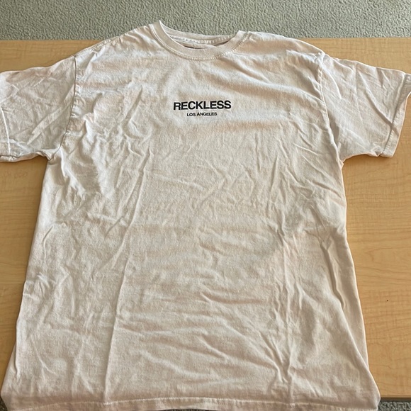 Young and reckless tshirt - Picture 1 of 3